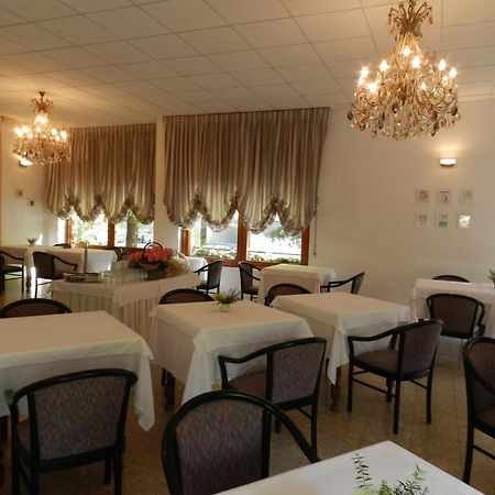Park Hotel Албисола Супериоре Екстериор снимка