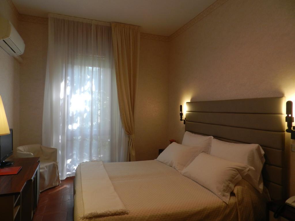 Park Hotel Албисола Супериоре Стая снимка